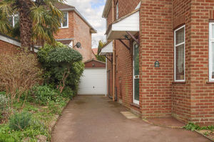 Photo 13- click for photo gallery